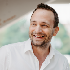 05.03.2026 / Lesung / Mario D. Richard - Mach dich Schlank - Die Tour zum Buch