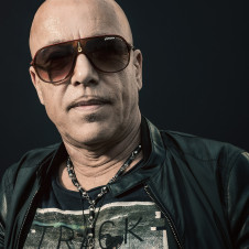 17.04.2026 / TONI KRAHL Zugabe! - musikalische Lesung